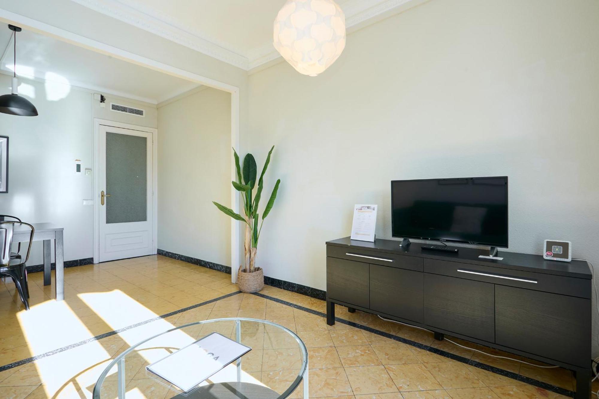 63Par1016- Sunny Apartment In Paralel Barcelona Zewnętrze zdjęcie